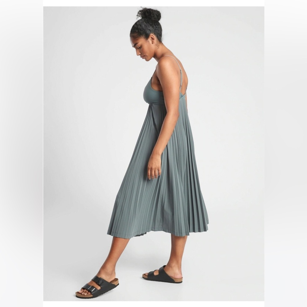 Athleta pleated dress